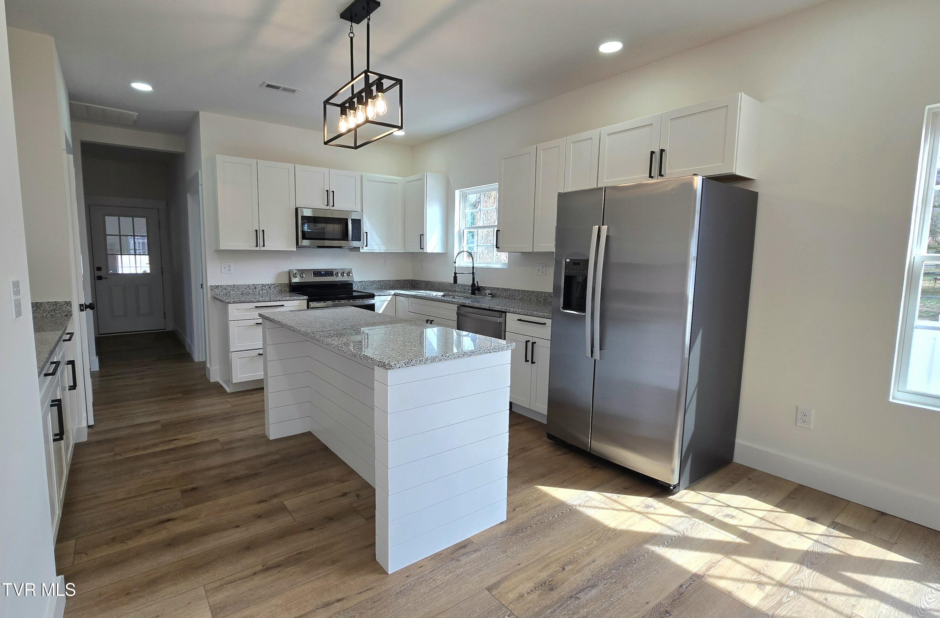 403 Walnut Street Erwin, TN 37650 - Photo 12 of 31 20250314_114740