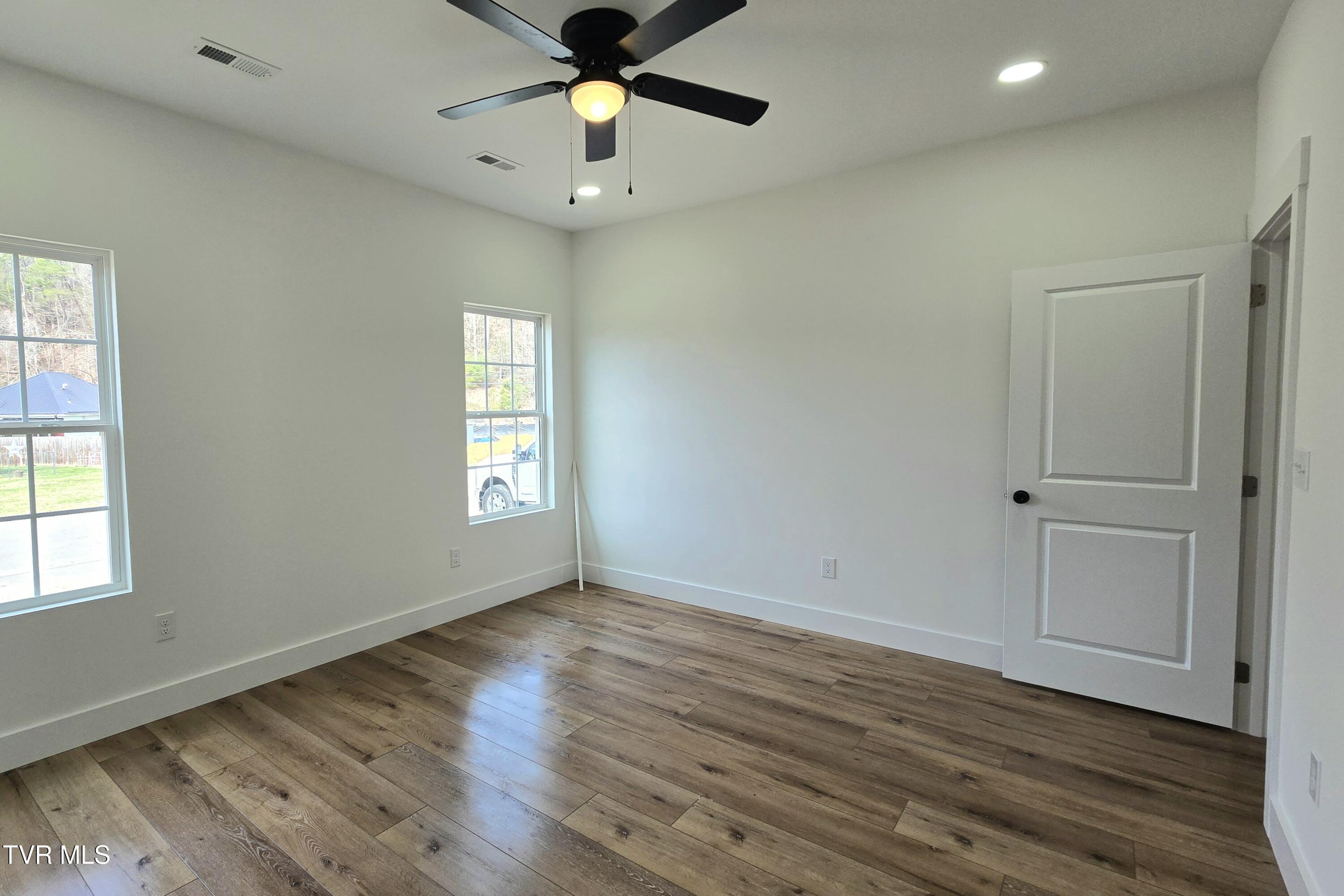 403 Walnut Street Erwin, TN 37650 - Photo 18 of 31 20250314_114905