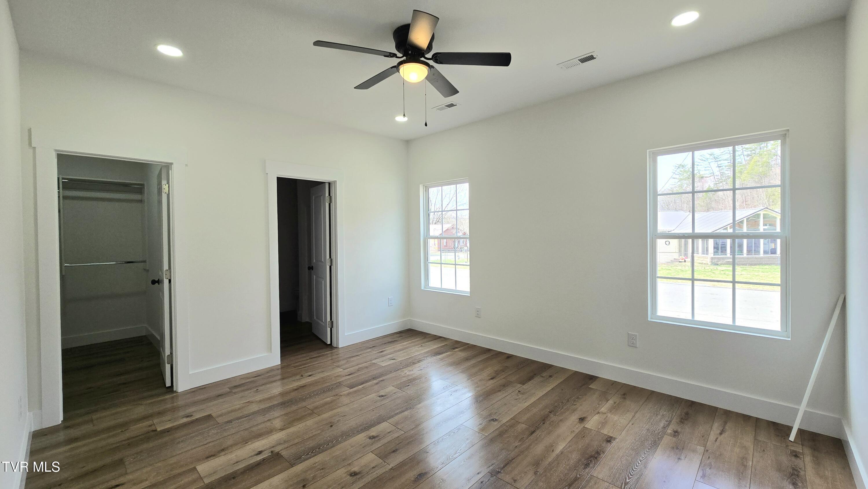 403 Walnut Street Erwin, TN 37650 - Photo 19 of 31 20250314_114849