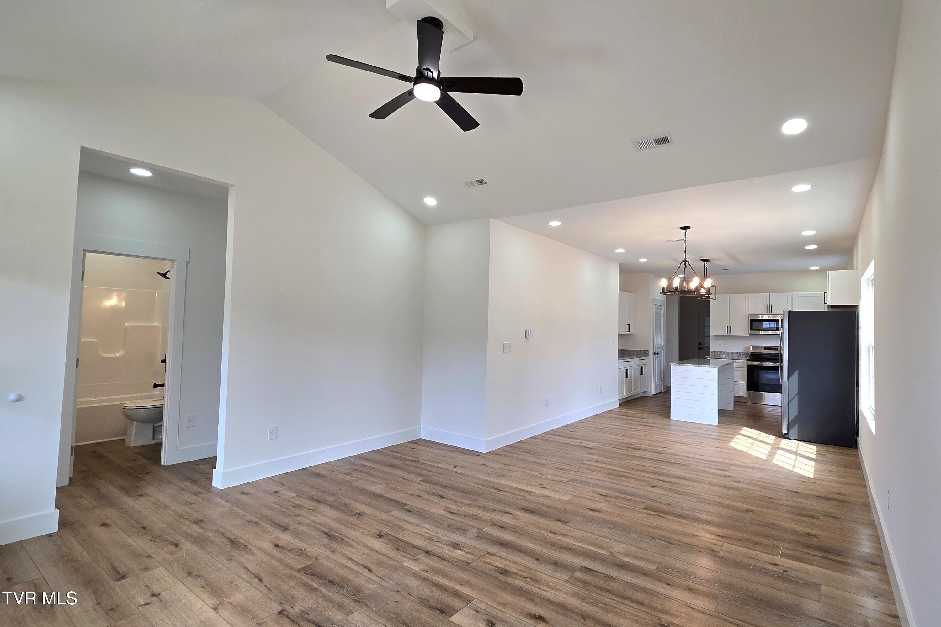 403 Walnut Street Erwin, TN 37650 - Photo 7 of 31 20250314_114628