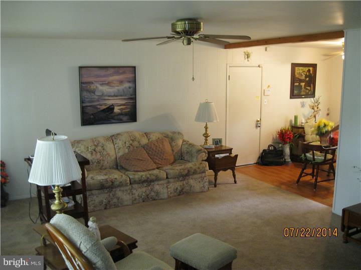 15 Quiet Road Levittown, PA 19057 - Photo 3 of 17 Living Room