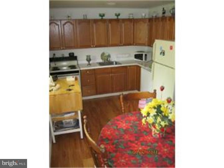 15 Quiet Road Levittown, PA 19057 - Photo 8 of 17 Kitchen