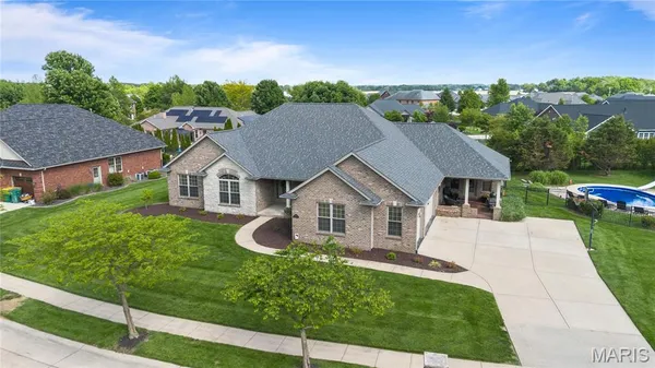 $899,000 | 1236-1240 Natalyns Trace, O'Fallon, IL 62254