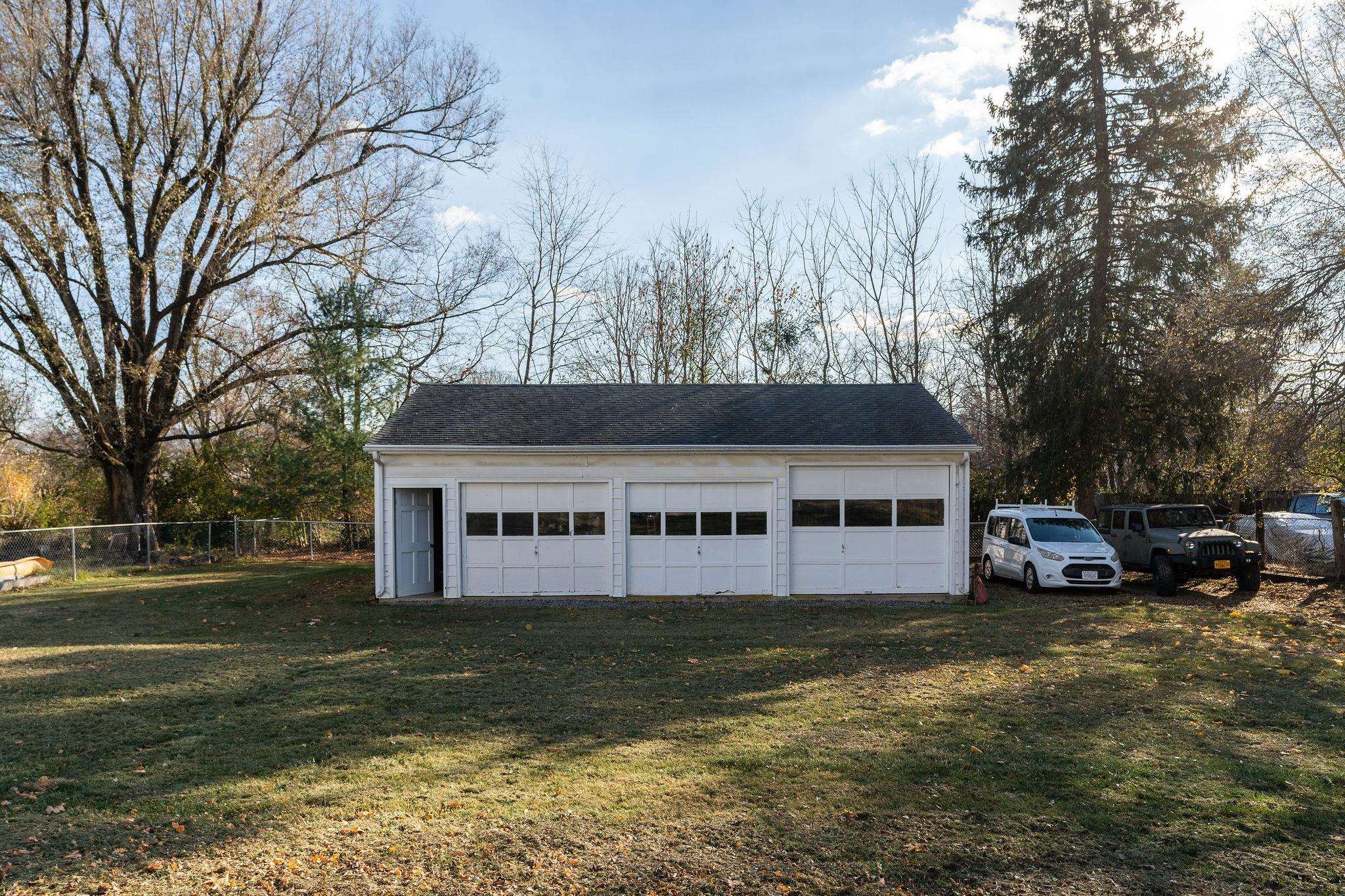 74 Parker Road Stuarts Draft, VA 24477 - Photo 6 of 38 Gallery Image 6