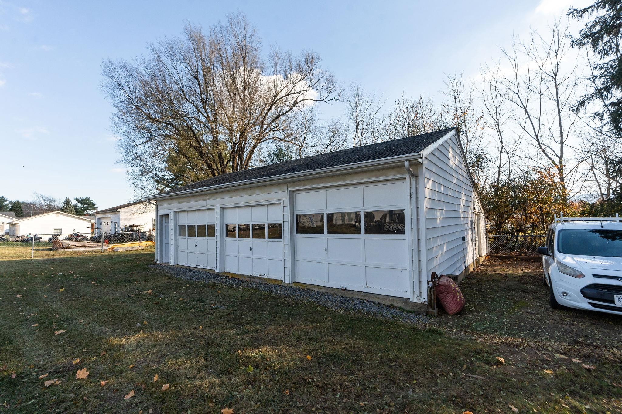 74 Parker Road Stuarts Draft, VA 24477 - Photo 7 of 38 Gallery Image 7