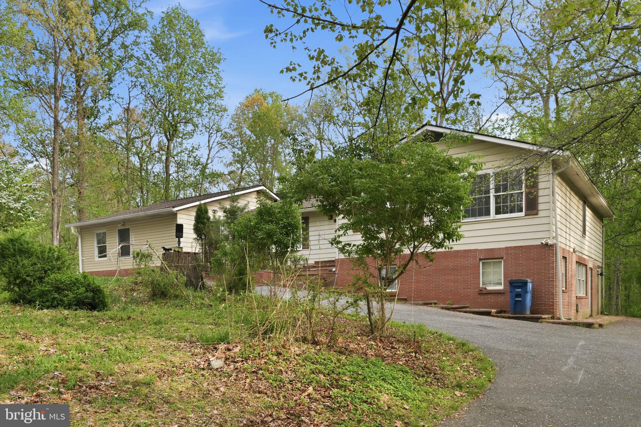 17107 Overhill Road Rockville, MD 20855 - Photo 4 of 39