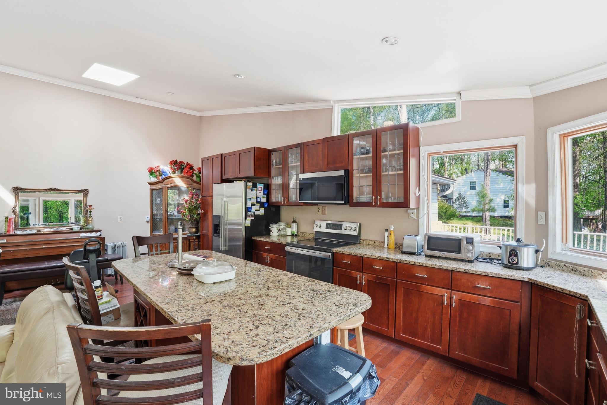 17107 Overhill Road Rockville, MD 20855 - Photo 6 of 39