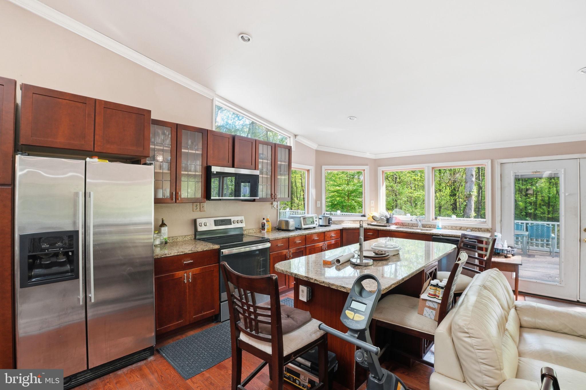 17107 Overhill Road Rockville, MD 20855 - Photo 7 of 39