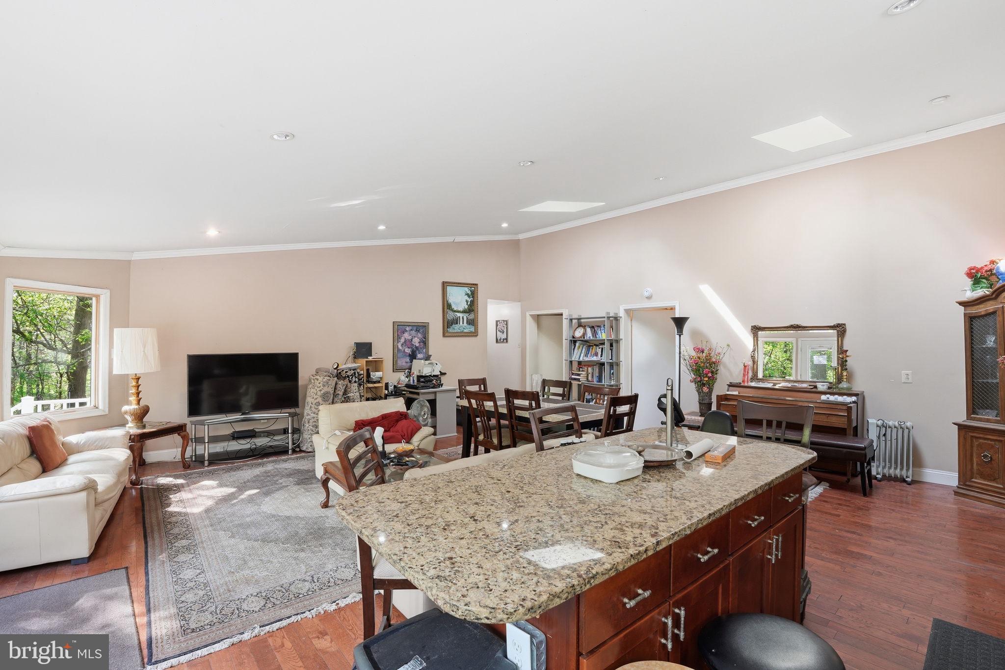 17107 Overhill Road Rockville, MD 20855 - Photo 10 of 39