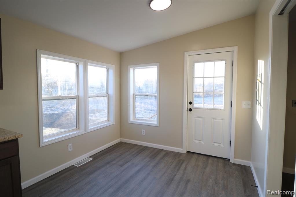 3218 McKillop Road North Branch, MI 48461 - Photo 10 of 20 Gallery Image 10