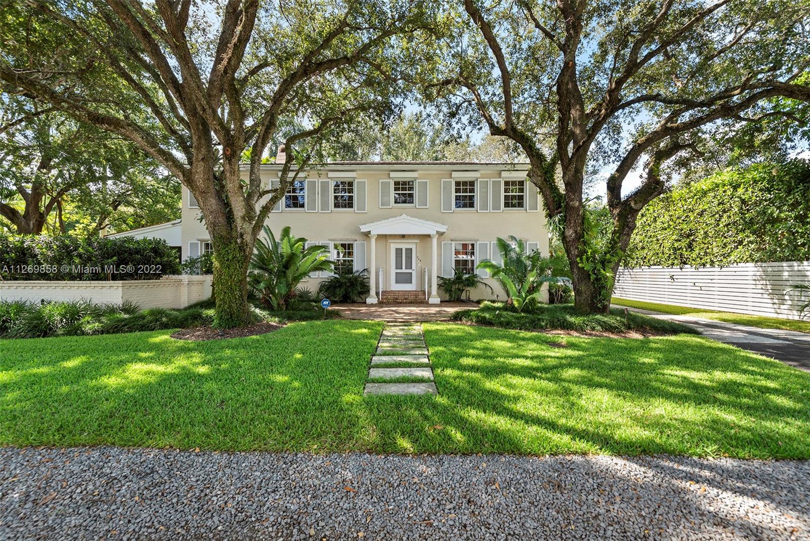 224 Ridgewood Road Coral Gables, FL 33133 - Photo 1 of 33 Gallery Image 1