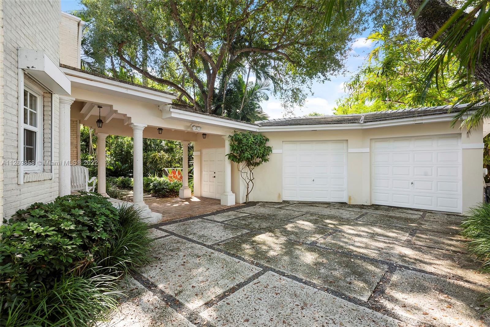 224 Ridgewood Road Coral Gables, FL 33133 - Photo 25 of 33 Gallery Image 25