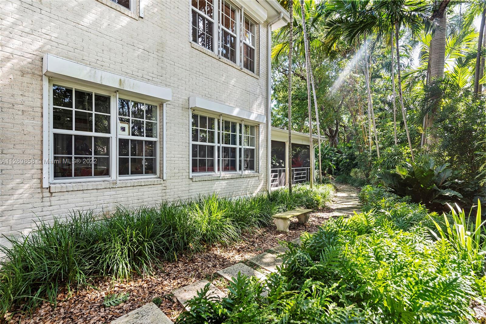 224 Ridgewood Road Coral Gables, FL 33133 - Photo 32 of 33 Gallery Image 32