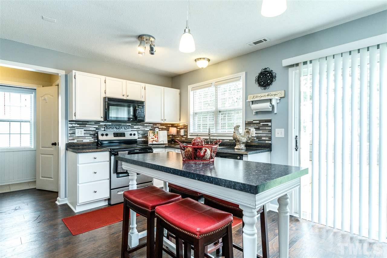 4809 Castle Crest Court Raleigh, NC 27616 - Photo 10 of 30 Gallery Image 10