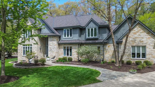 $1,975,000 | 19630 Independence Court, Brookfield, WI 53045