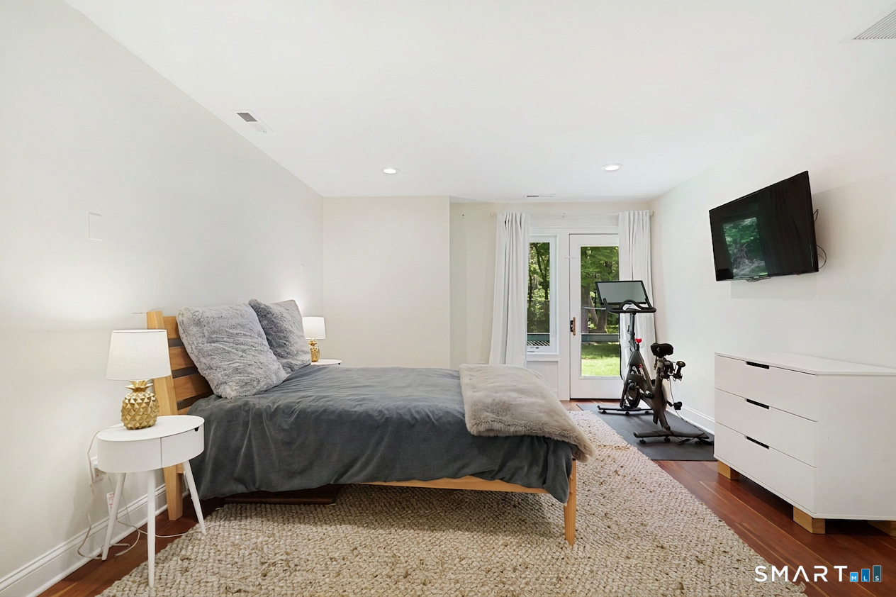 48 Old Mill Road Weston, CT 06883 - Photo 17 of 31