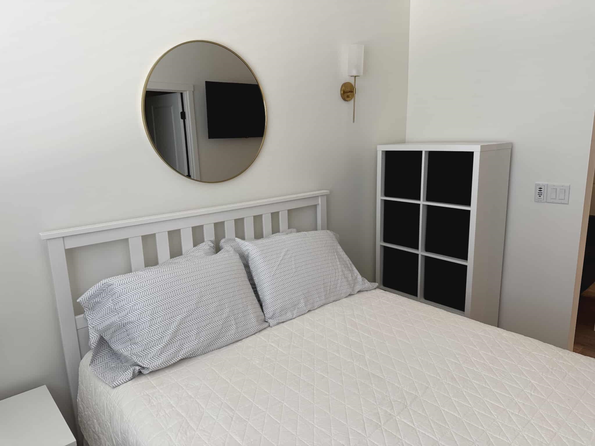 512-28 28 3/4 Road Grand Junction, CO 81501 - Photo 7 of 20 a bedroom with a bed and a window