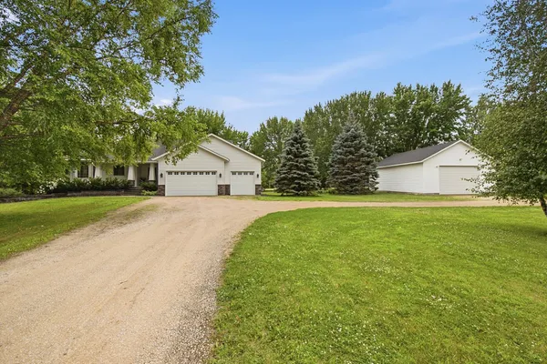 $750,000 | 7135 167th Street East, Prior Lake, MN 55372