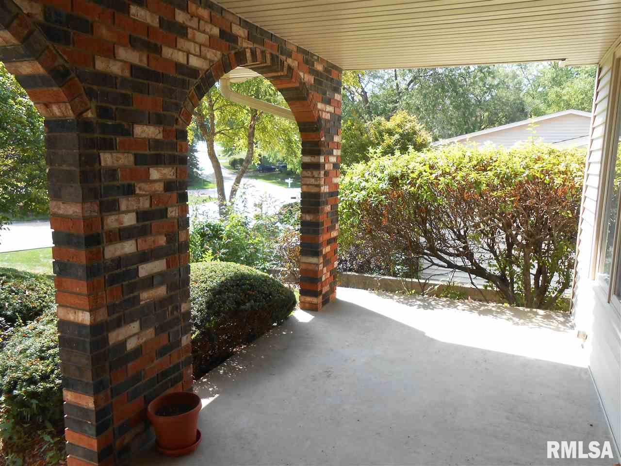 4420 Spring Street Davenport, IA 52807 - Photo 18 of 23 Gallery Image 18