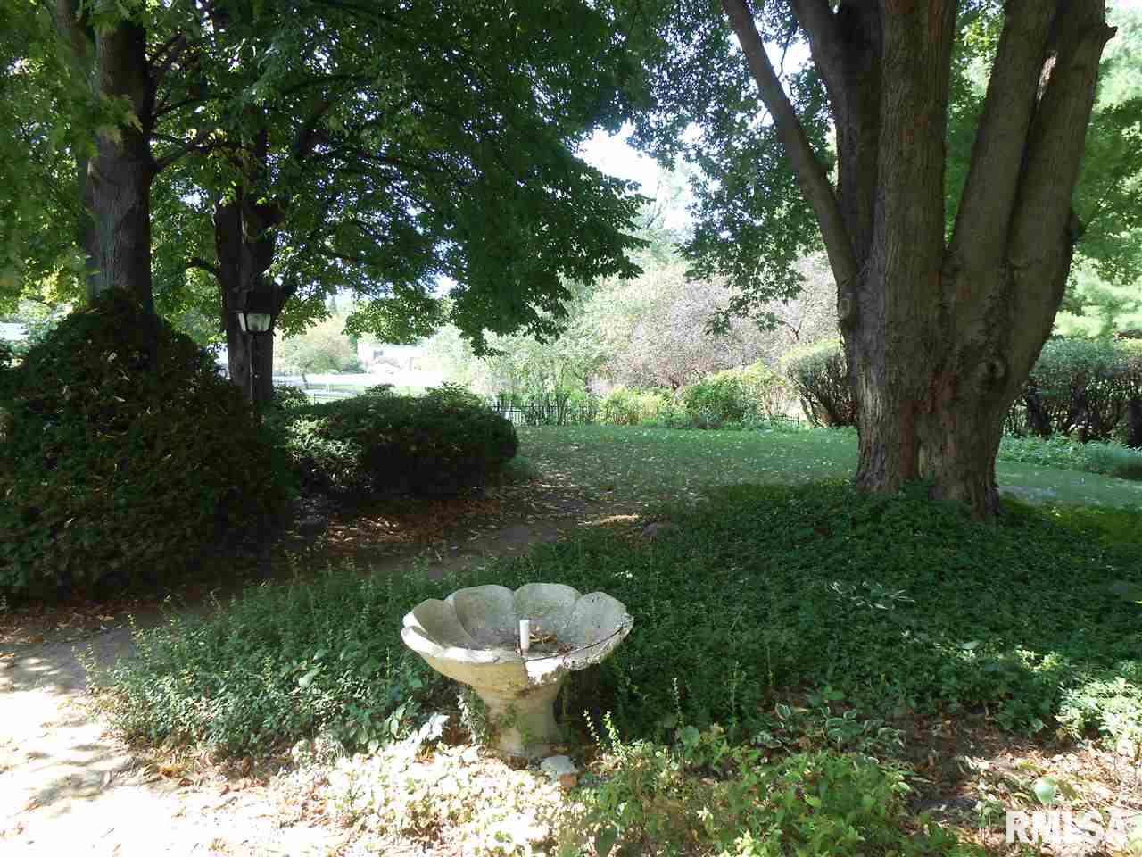 4420 Spring Street Davenport, IA 52807 - Photo 21 of 23 Gallery Image 21