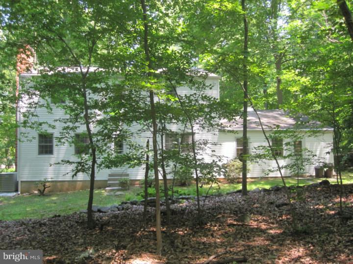 406 Lightfoot Drive Downingtown, PA 19335 - Photo 14 of 15 Exterior Back