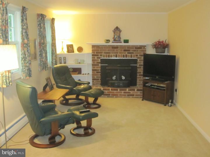 406 Lightfoot Drive Downingtown, PA 19335 - Photo 5 of 15 Family Room