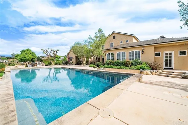 $2,450,000 | 32110 Dos Ninas, Bonsall, CA 92003