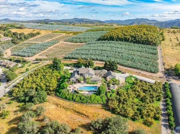 $2,450,000 | 32110 Dos Ninas, Bonsall, CA 92003