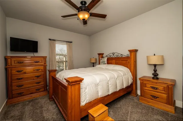 $1,250,000 | 133 Sunset Bay Pointe Court, Chico, TX 76431