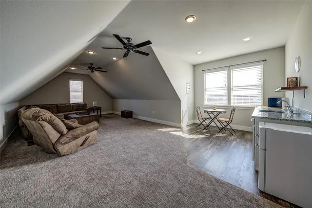 $1,250,000 | 133 Sunset Bay Pointe Court, Chico, TX 76431