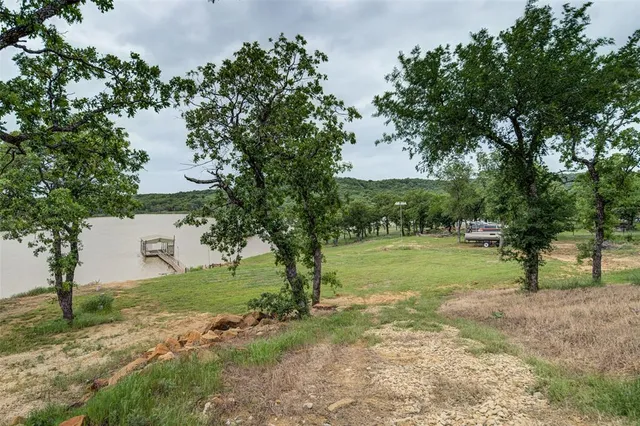 $1,250,000 | 133 Sunset Bay Pointe Court, Chico, TX 76431