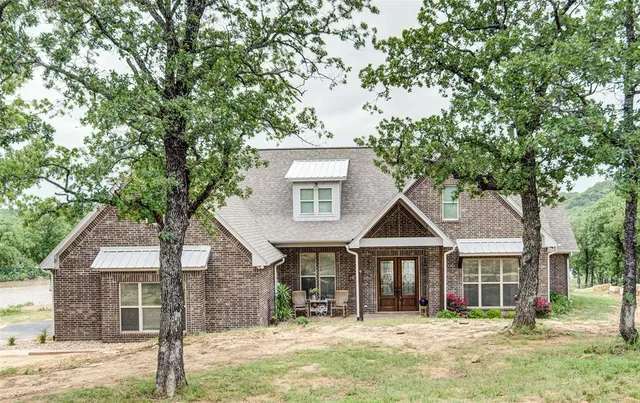 $1,250,000 | 133 Sunset Bay Pointe Court, Chico, TX 76431