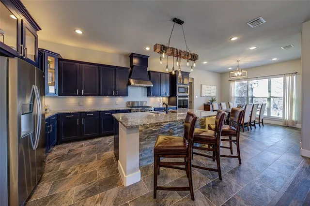 $1,250,000 | 133 Sunset Bay Pointe Court, Chico, TX 76431