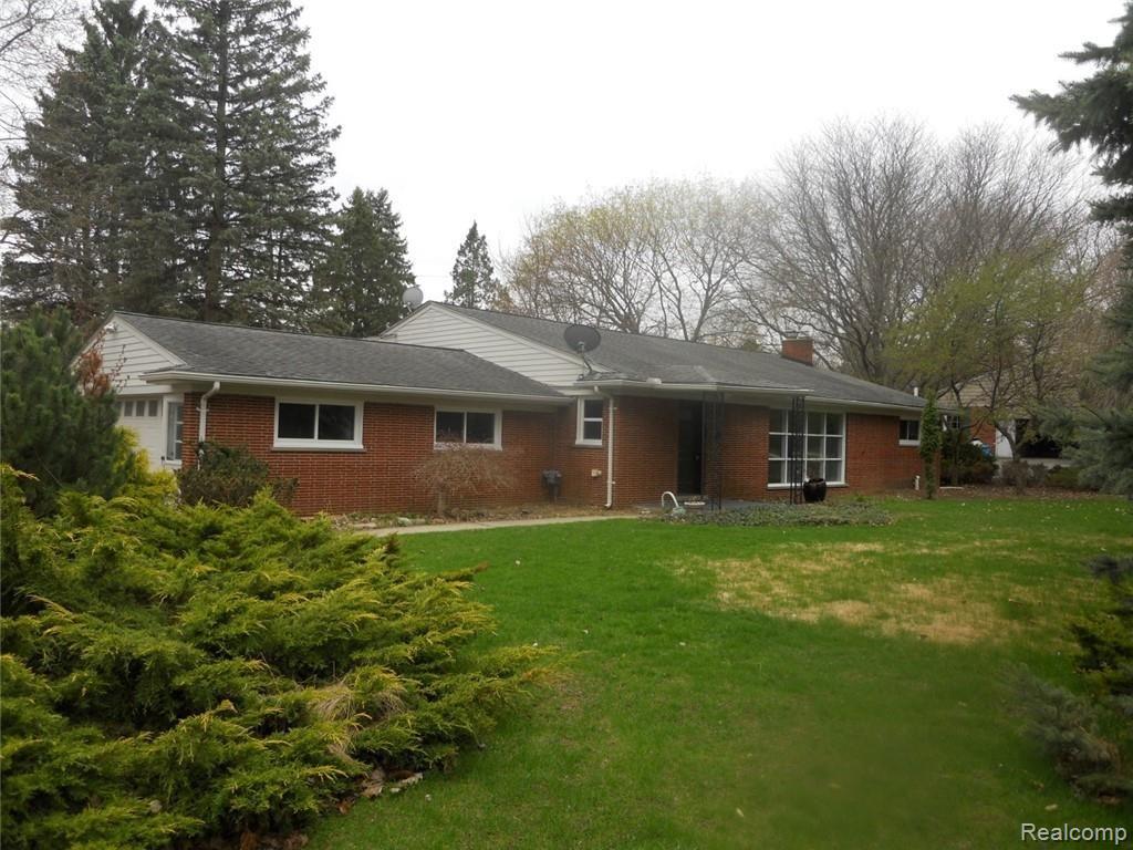 385 Apple Hill Lane Rochester Hills, MI 48306 - Photo 1 of 32