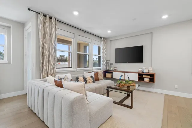 $1,299,800 | 2913 Noyce Place, Unit 217, Santa Clara, CA 95051