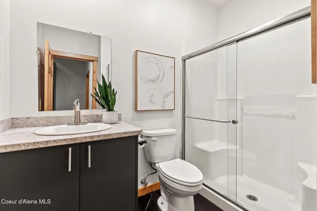 $1,750,000 | 672 Hopkins Road, Sandpoint, ID 83864