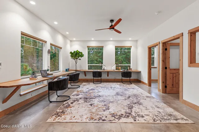 $1,750,000 | 672 Hopkins Road, Sandpoint, ID 83864