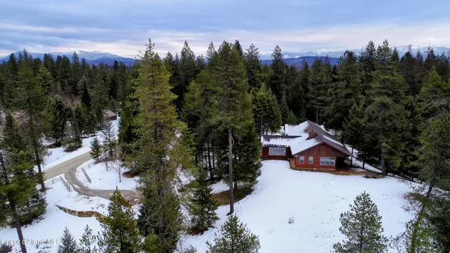$1,750,000 | 672 Hopkins Road, Sandpoint, ID 83864