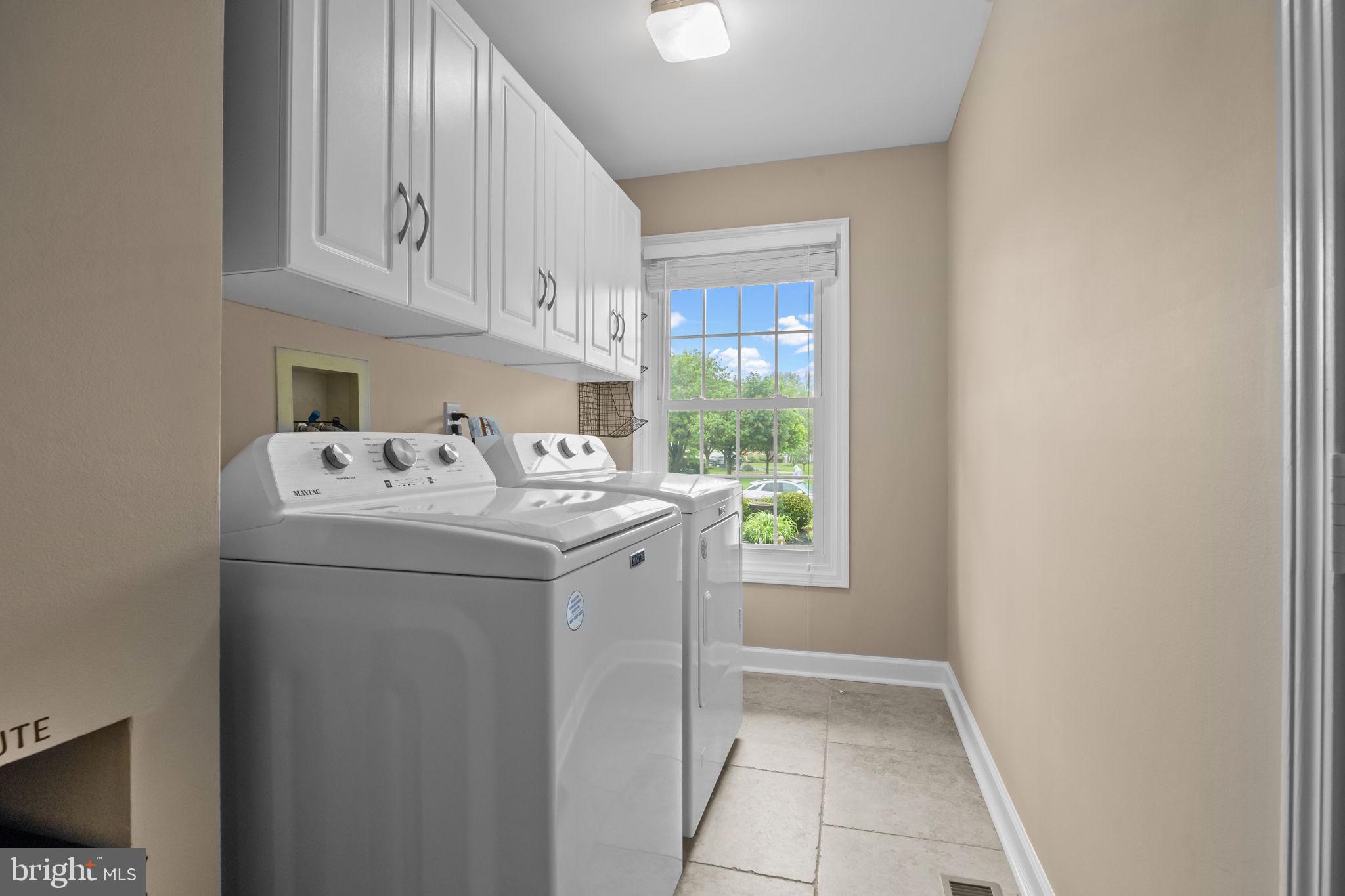 121 Beech Drive Hatboro, PA 19040 - Photo 19 of 46 a utility room with dryer and washer