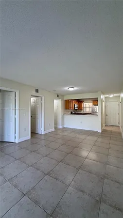 $1,800 | 1524 Lake Crystal Drive, Unit C, West Palm Beach, FL 33411