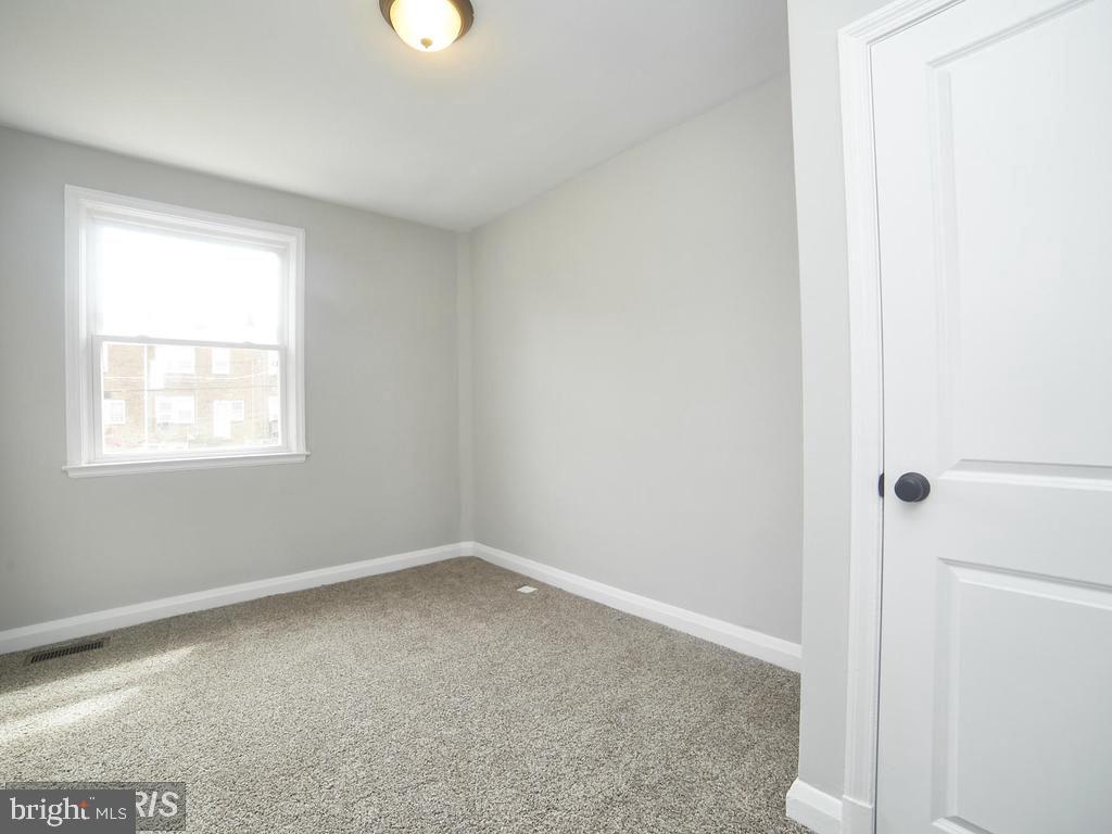 1633 Kingsway Road Baltimore, MD 21218 - Photo 10 of 10