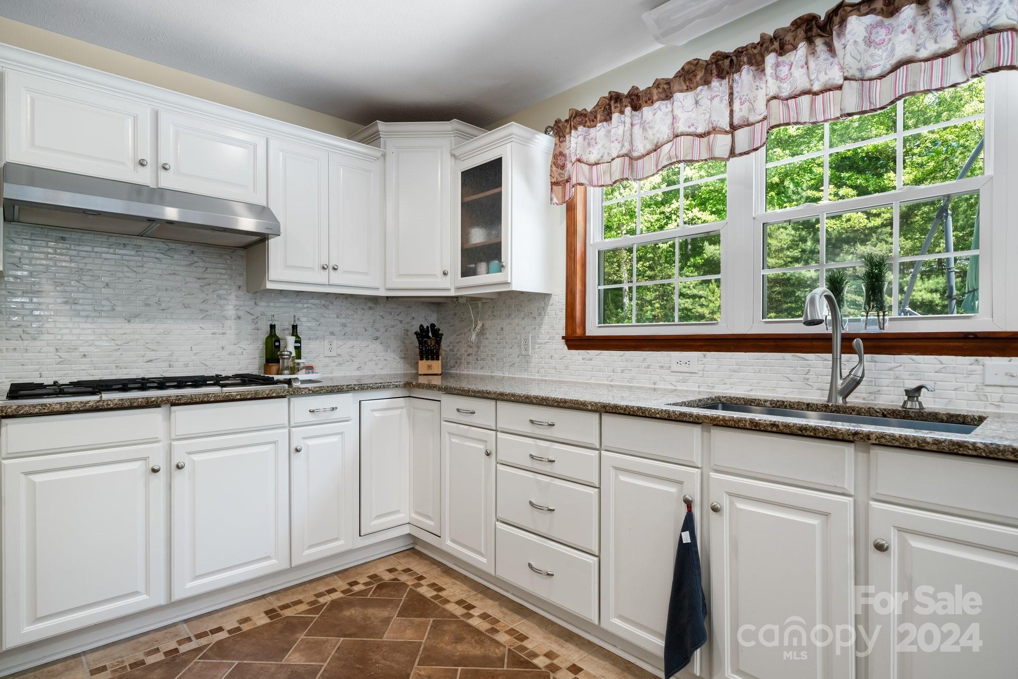 301 Garrison Road Morganton, NC 28655 - Photo 19 of 48 Gallery Image 19
