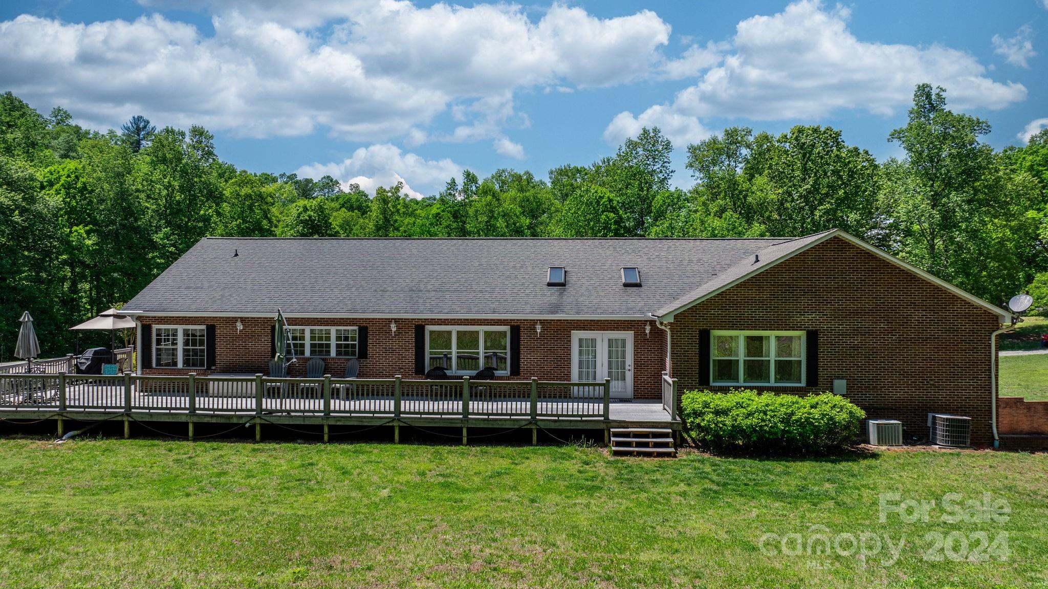 301 Garrison Road Morganton, NC 28655 - Photo 3 of 48 Gallery Image 3