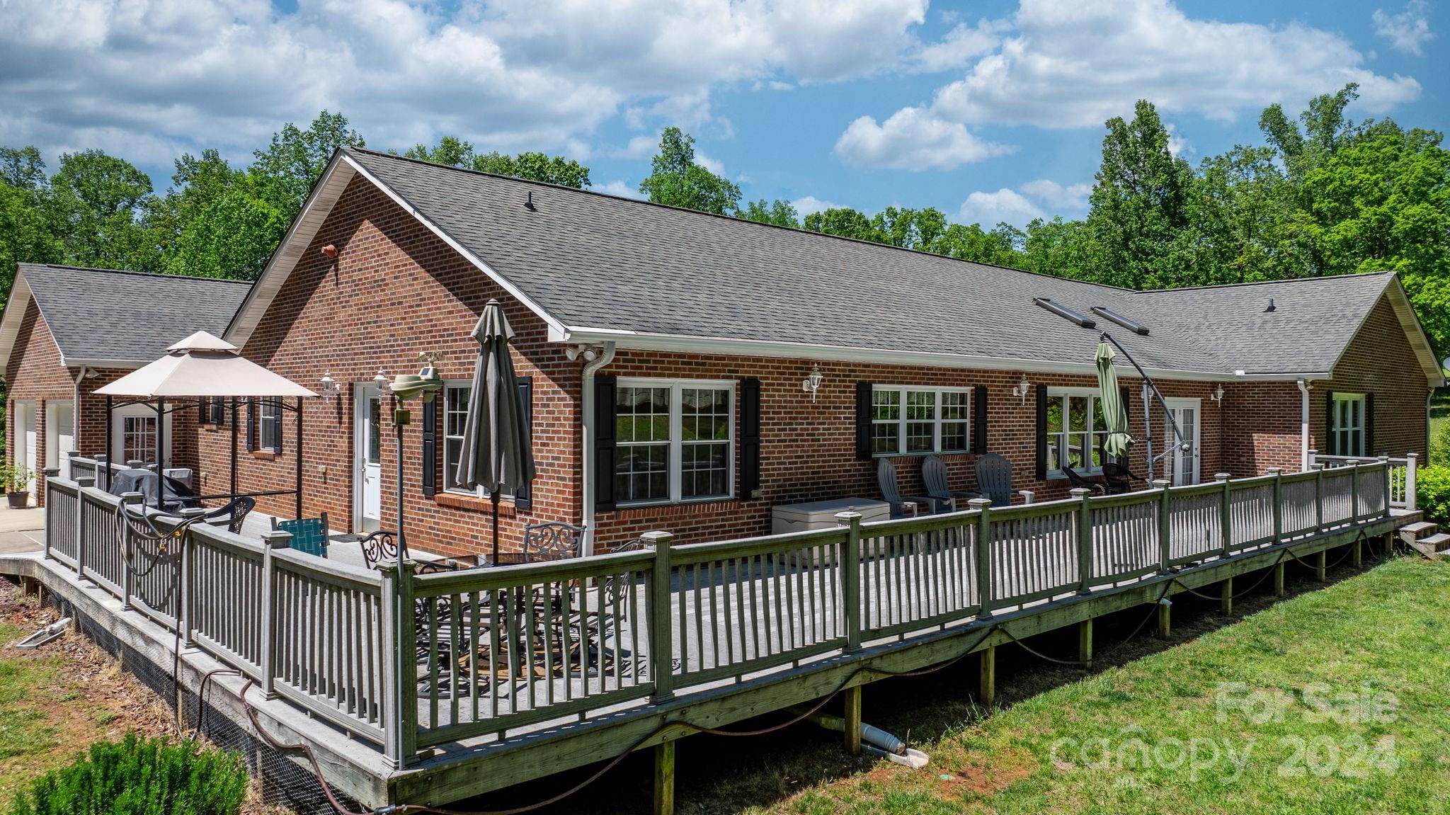 301 Garrison Road Morganton, NC 28655 - Photo 7 of 48 Gallery Image 7