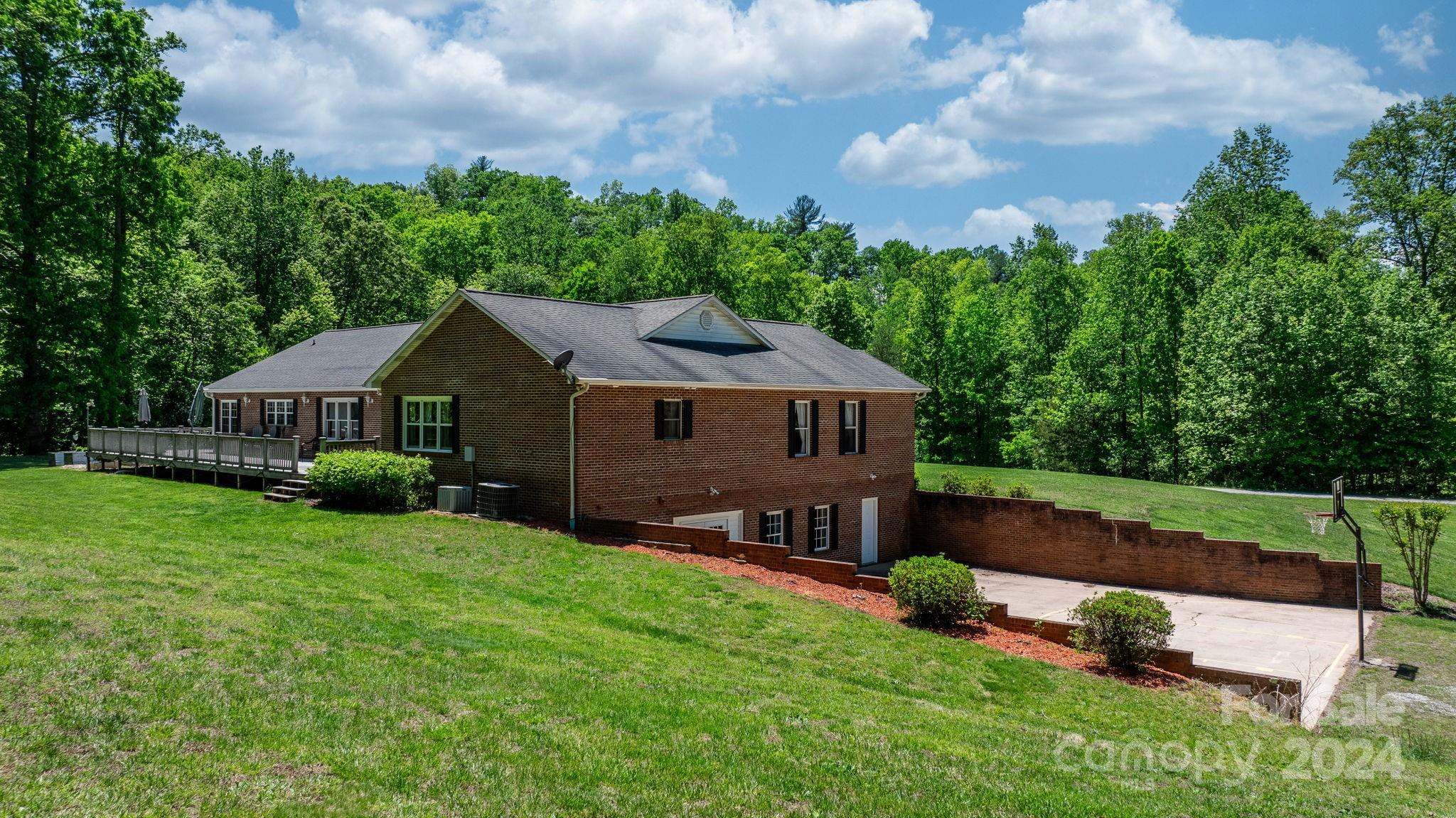 301 Garrison Road Morganton, NC 28655 - Photo 10 of 48 Gallery Image 10