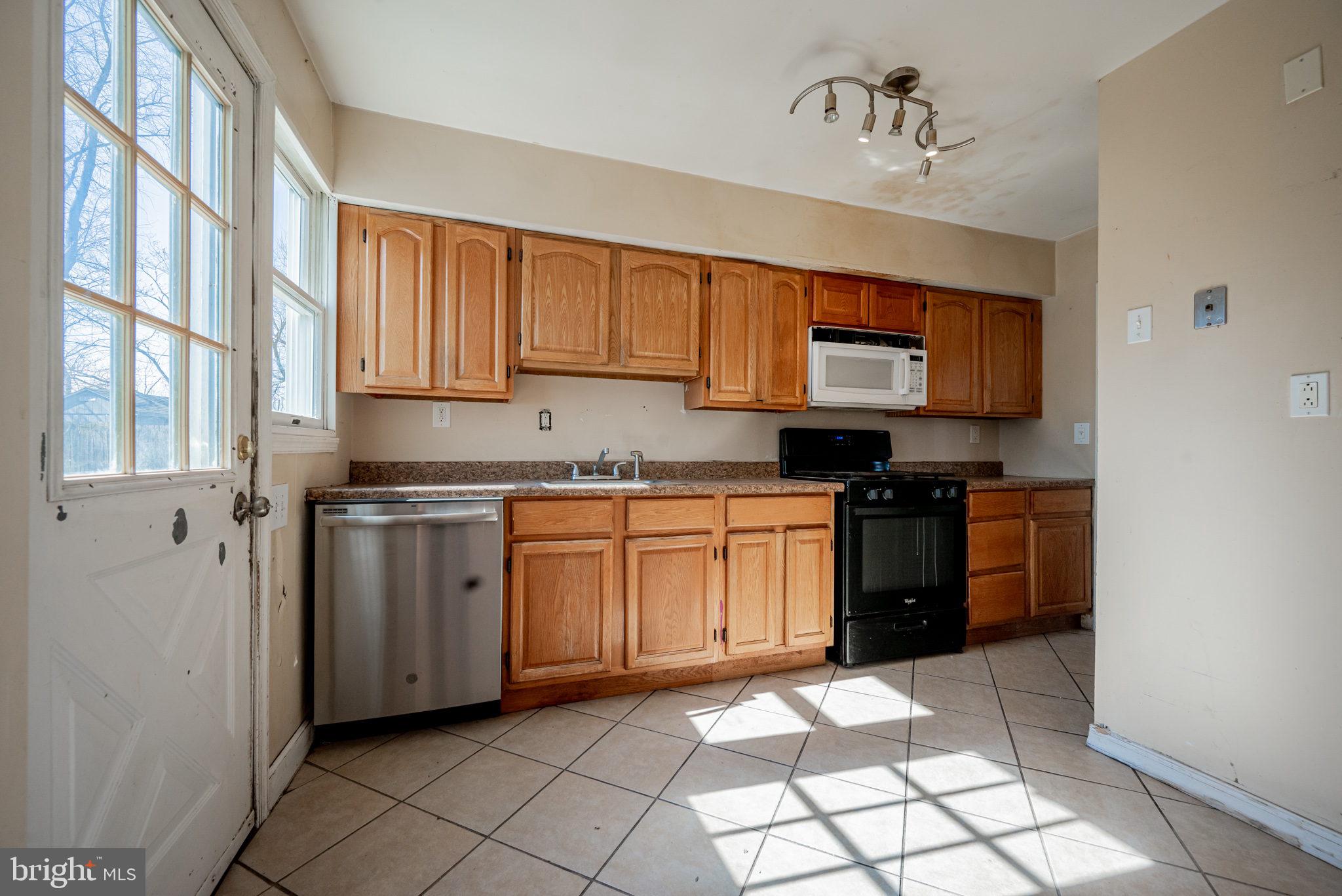 104 Louise Road New Castle, DE 19720 - Photo 10 of 22 Gallery Image 10