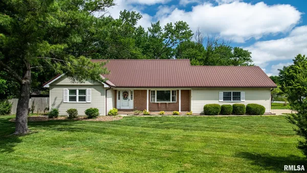 $274,900 | 1200 Aurelia Drive, Marion, IL 62959