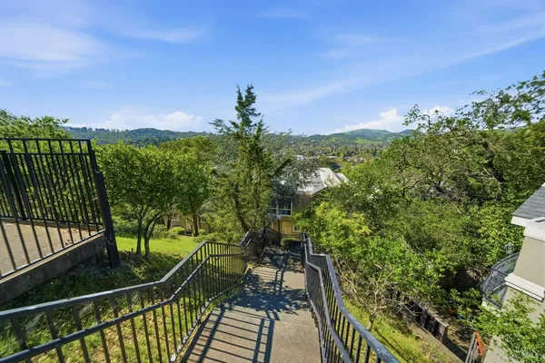 $575,000 | 10 Professional Center Parkway, Unit 1, San Rafael, CA 94903