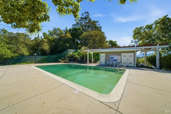 $575,000 | 10 Professional Center Parkway, Unit 1, San Rafael, CA 94903