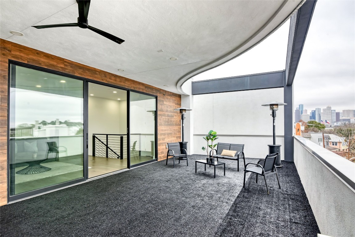 1406 Fairview Street Houston, TX 77006 - Photo 34 of 34 a dining room with outdoor view